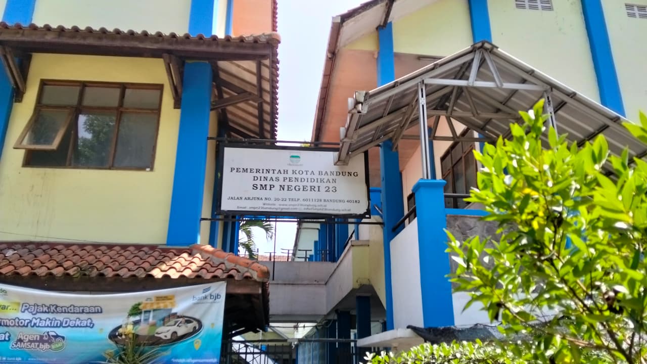 Plang Sekolah