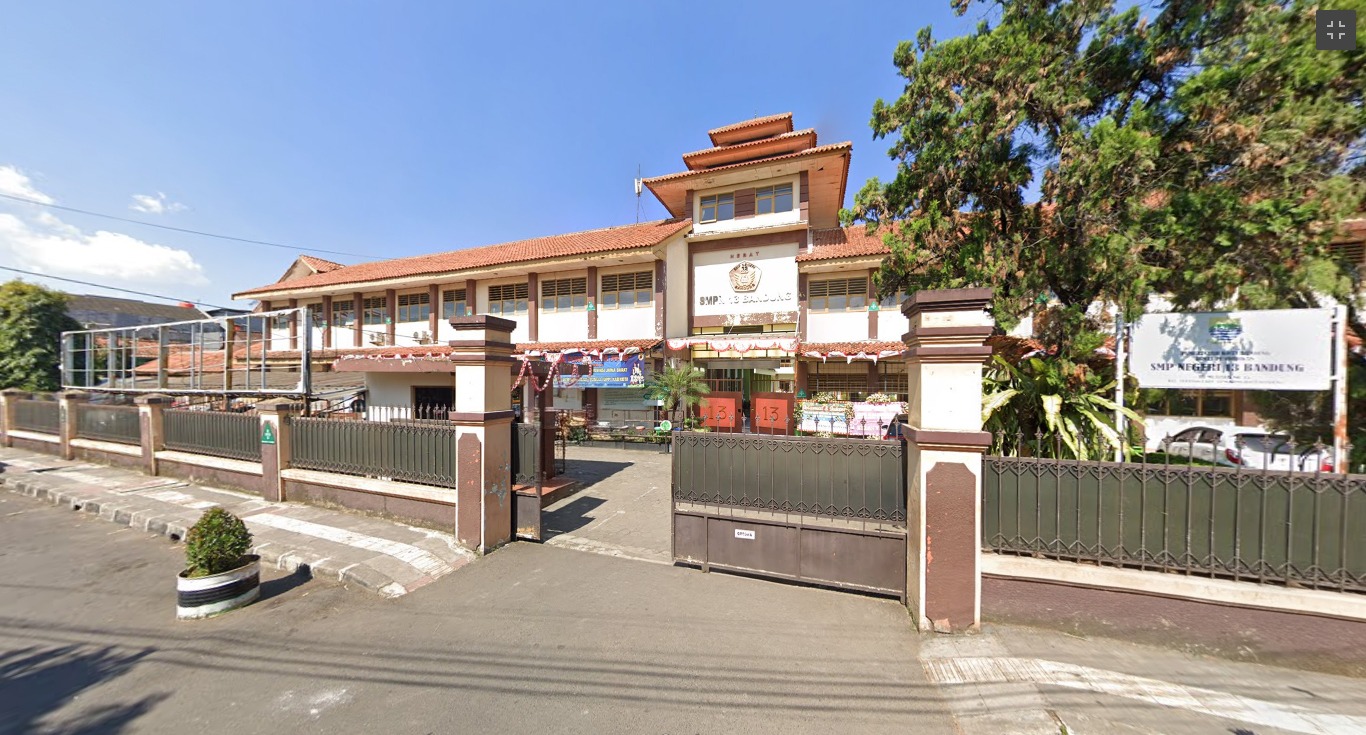 Gerbang Utama Sekolah