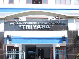 GERBANG UTAMA SEKOLAH