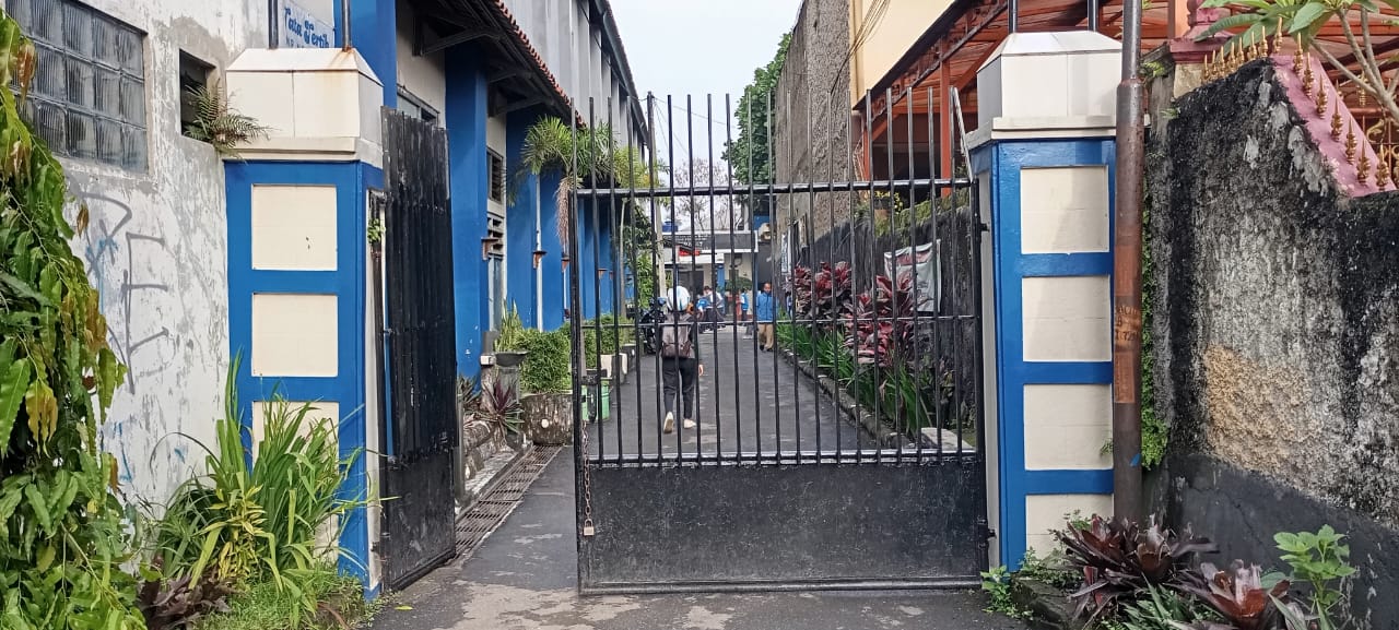 Gerbang Sekolah