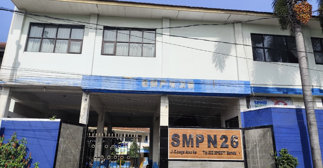 Gerbang Utama Sekolah