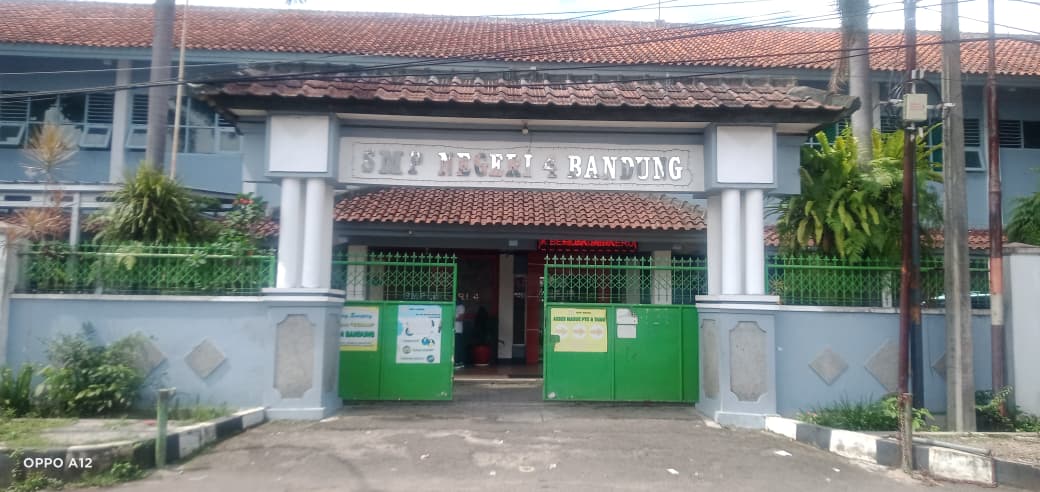 Gerbang Utama Sekolah