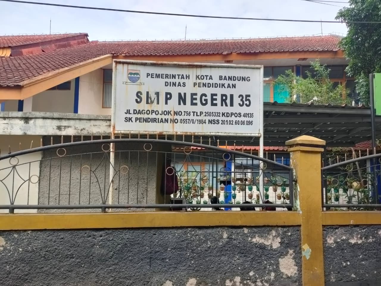 Plang Sekolah