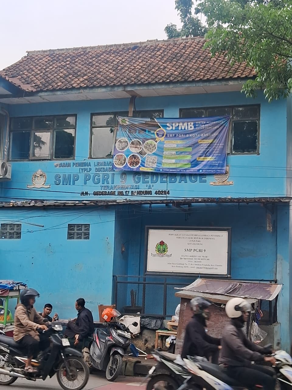 GEDUNG UTAMA SEKOLAH