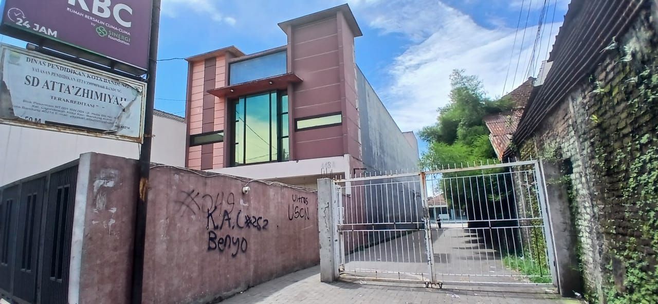 GERBANG UTAMA SEKOLAH