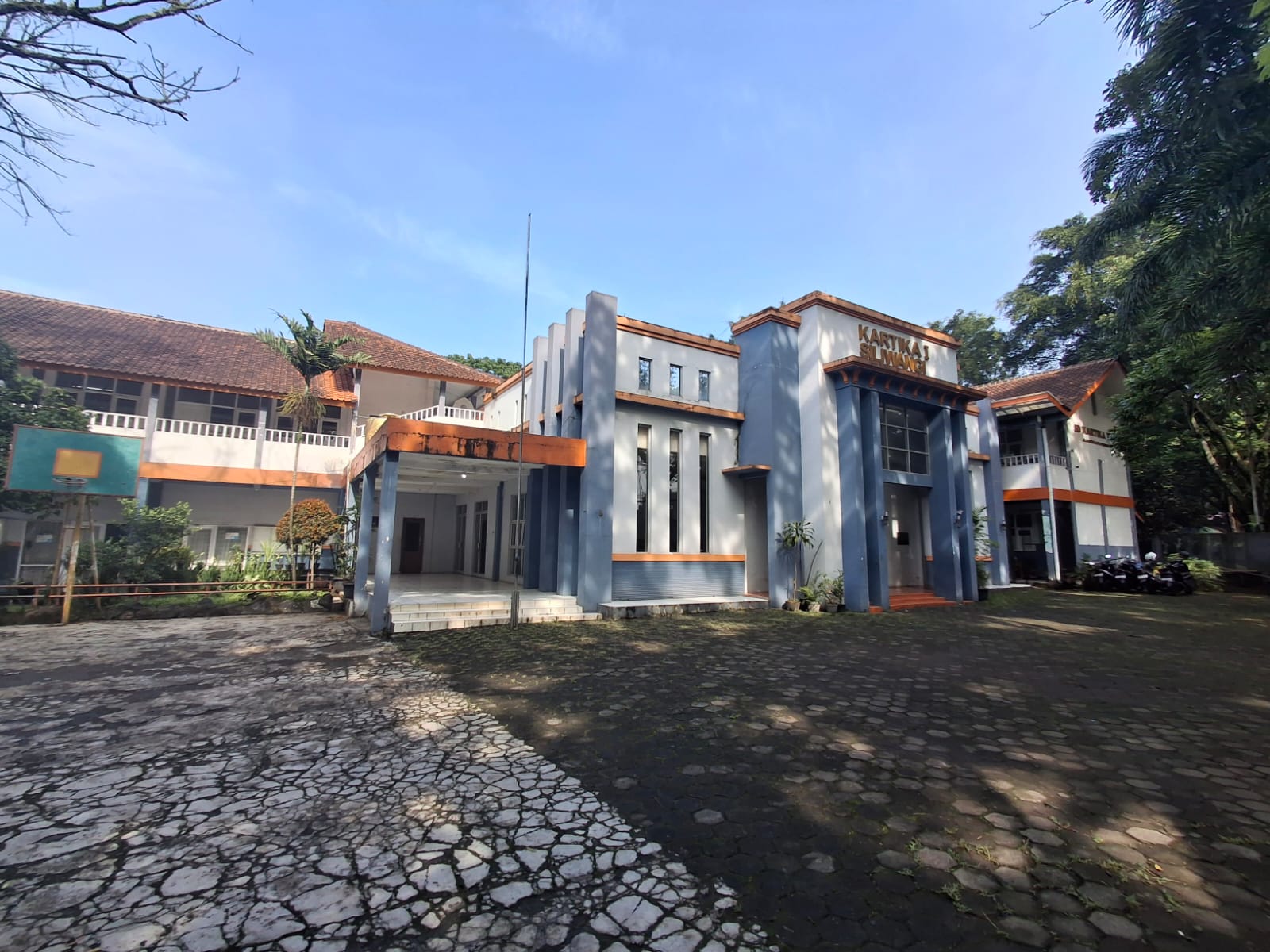 Gedung Utama Sekolah