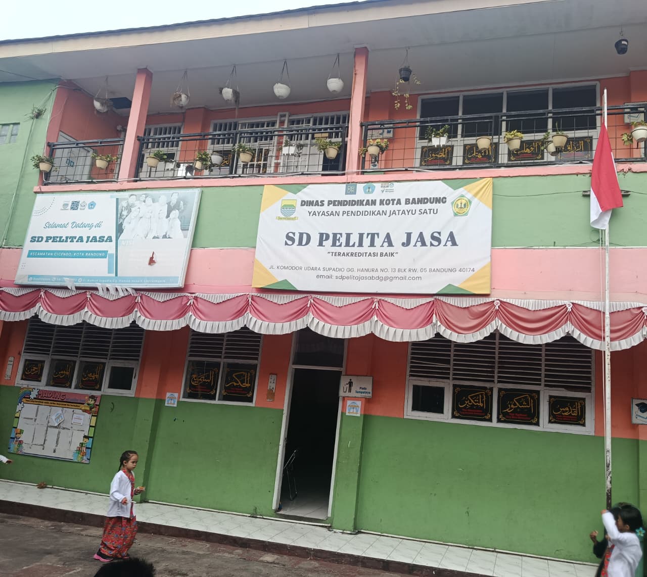 Foto Gedung Sekolah