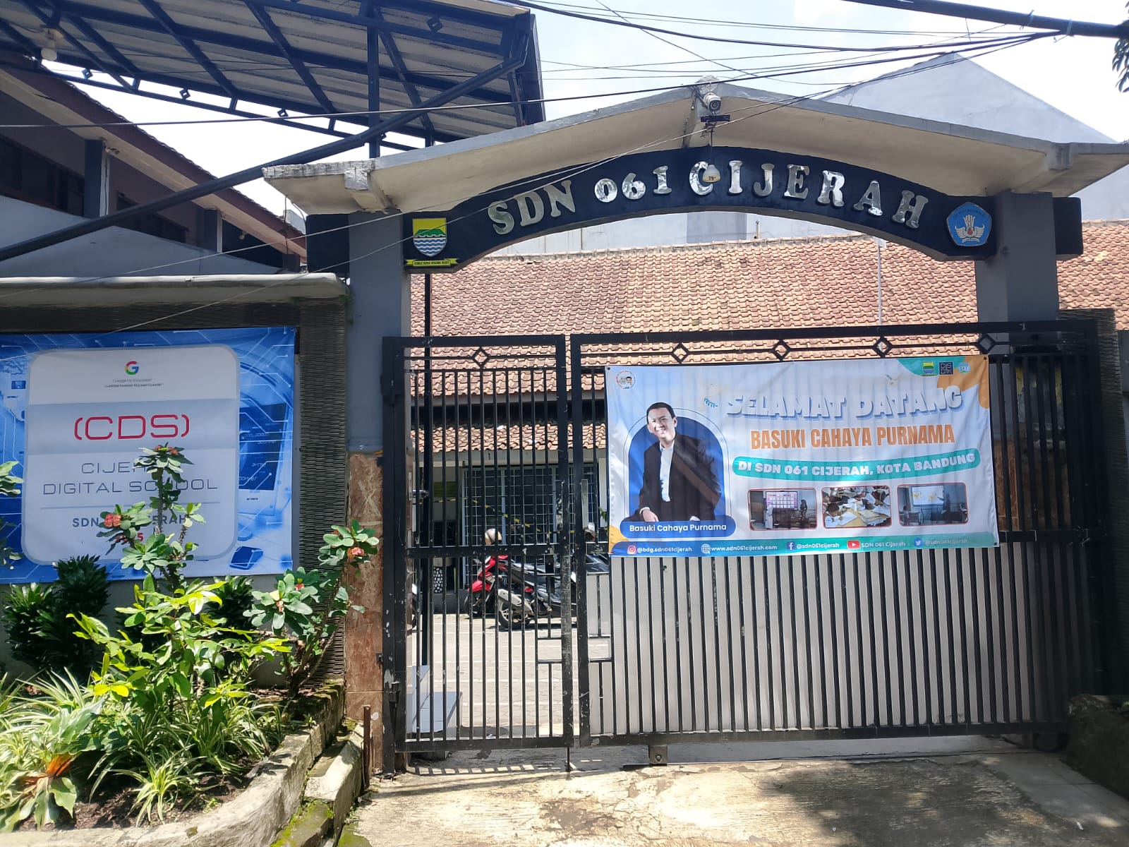 FOTO GERBANG SDN 061 CIJERAH