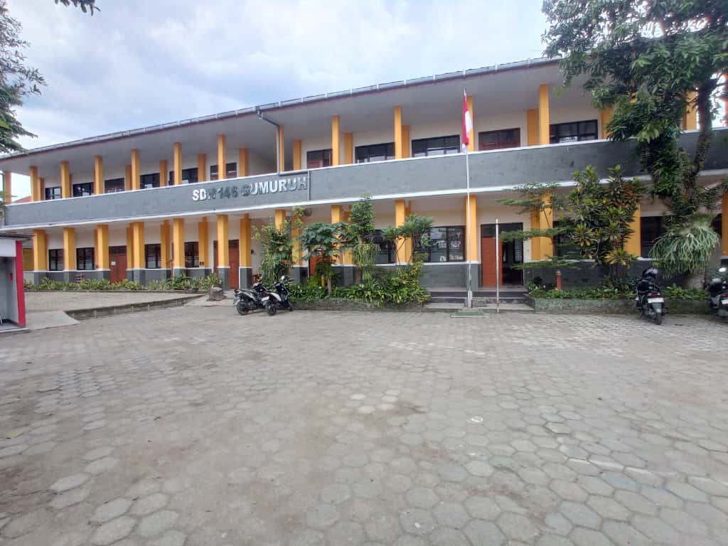 Foto Gedung Utama Sekolah SDN 146 Gumuruh