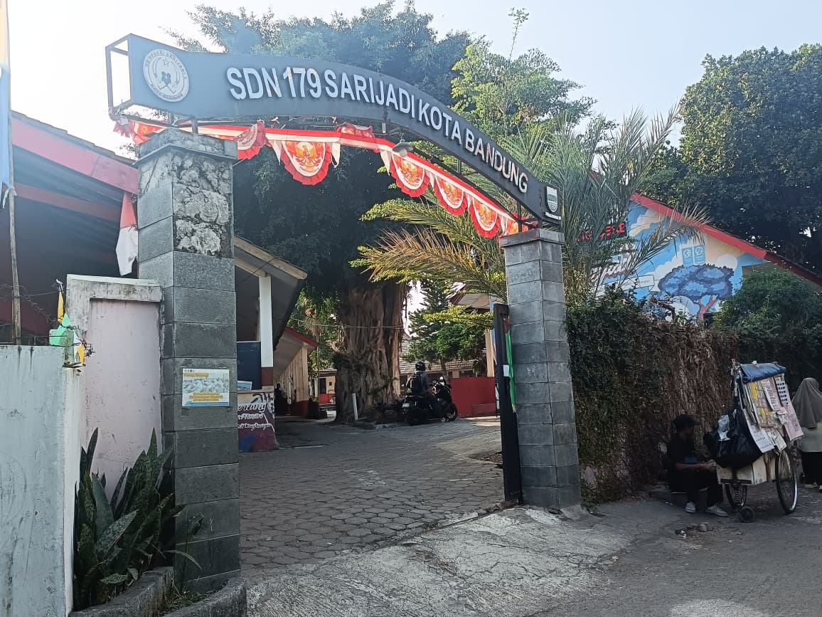 Gerbang Sekolah