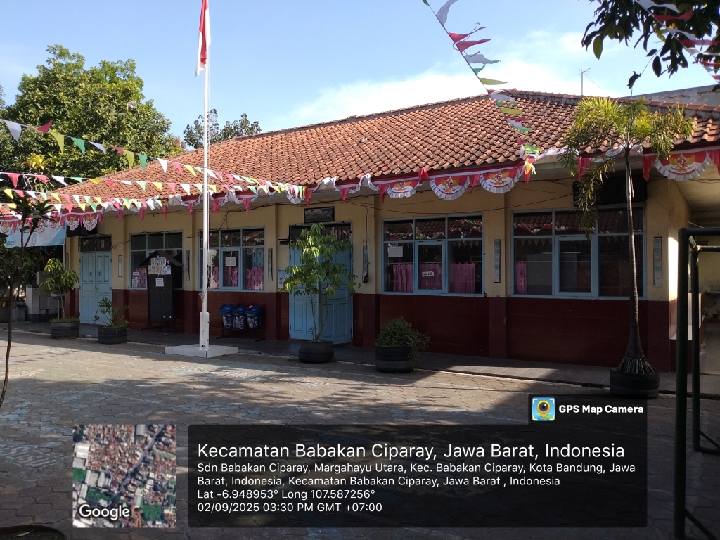 Foto Halaman Depan Sekolah
