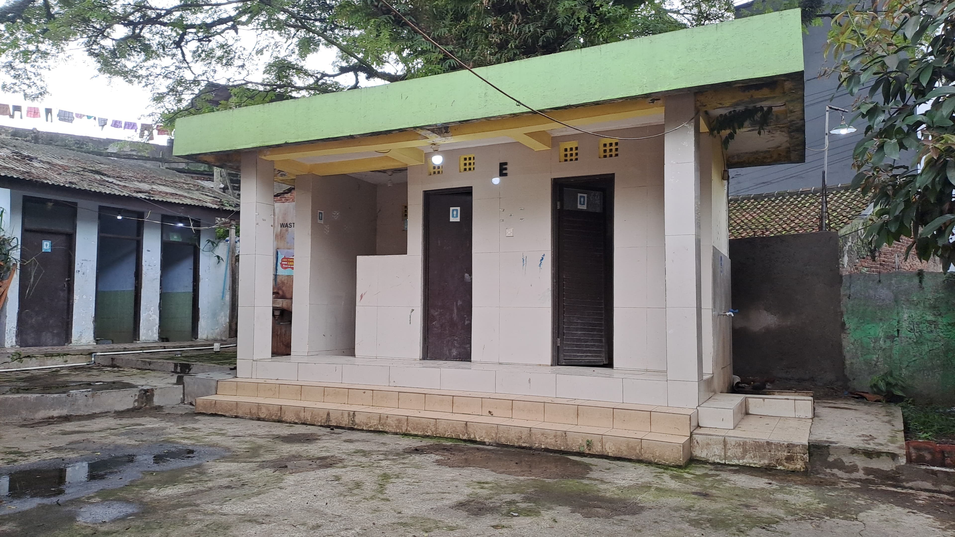 Toilet laki laki