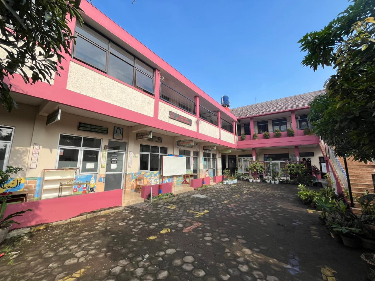 Gedung Utama Sekolah