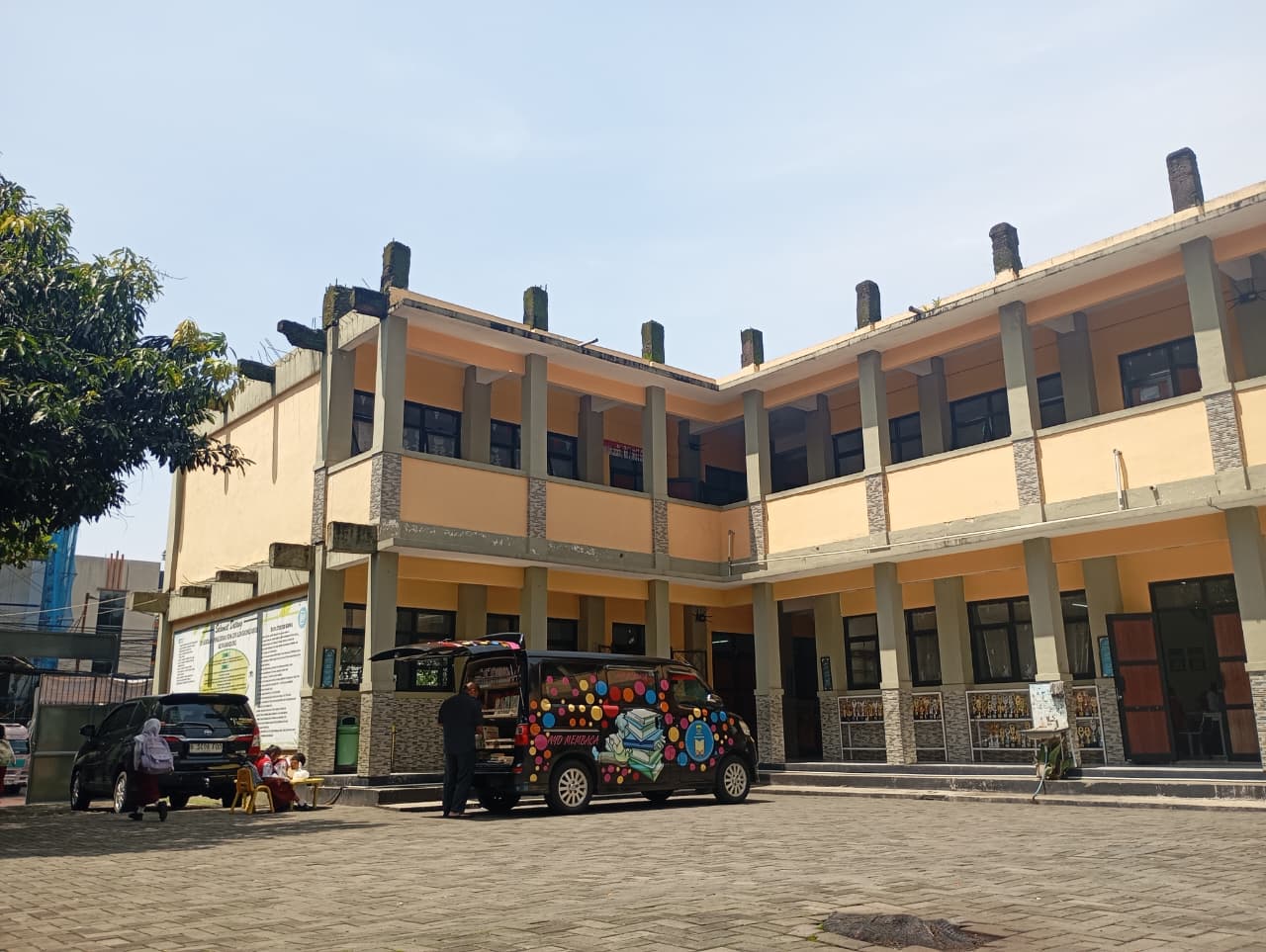 Foto Gedung Sekolah