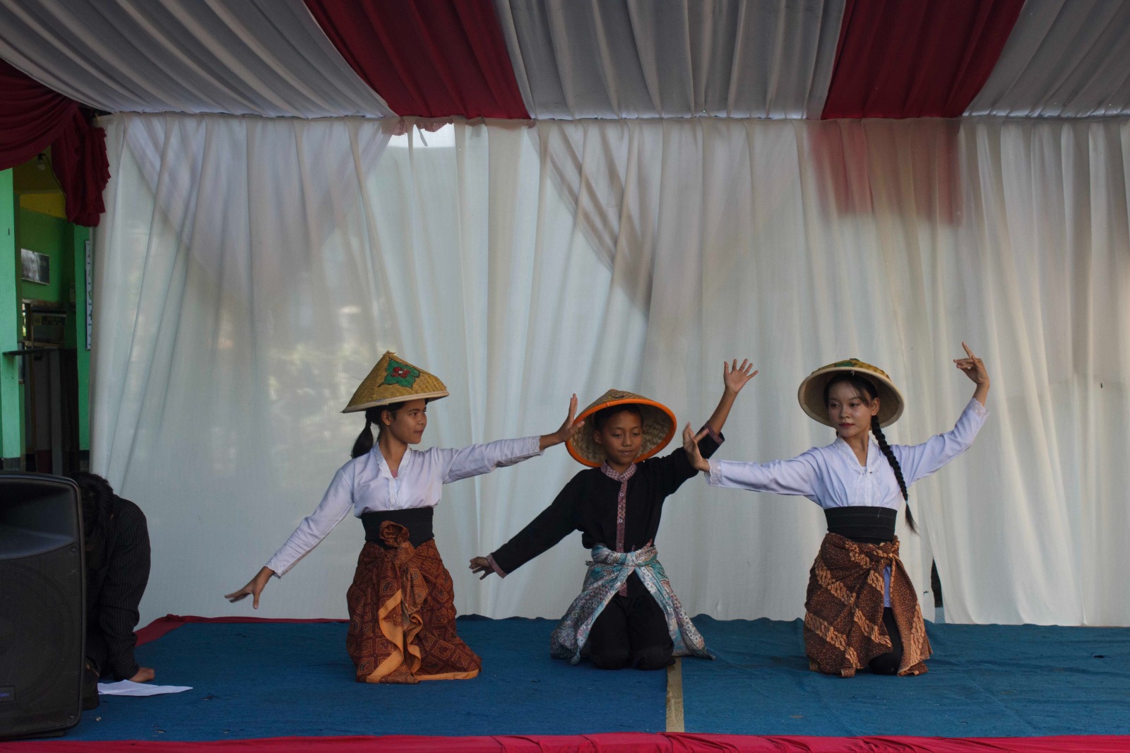 KEGIATAN PENTAS SENI