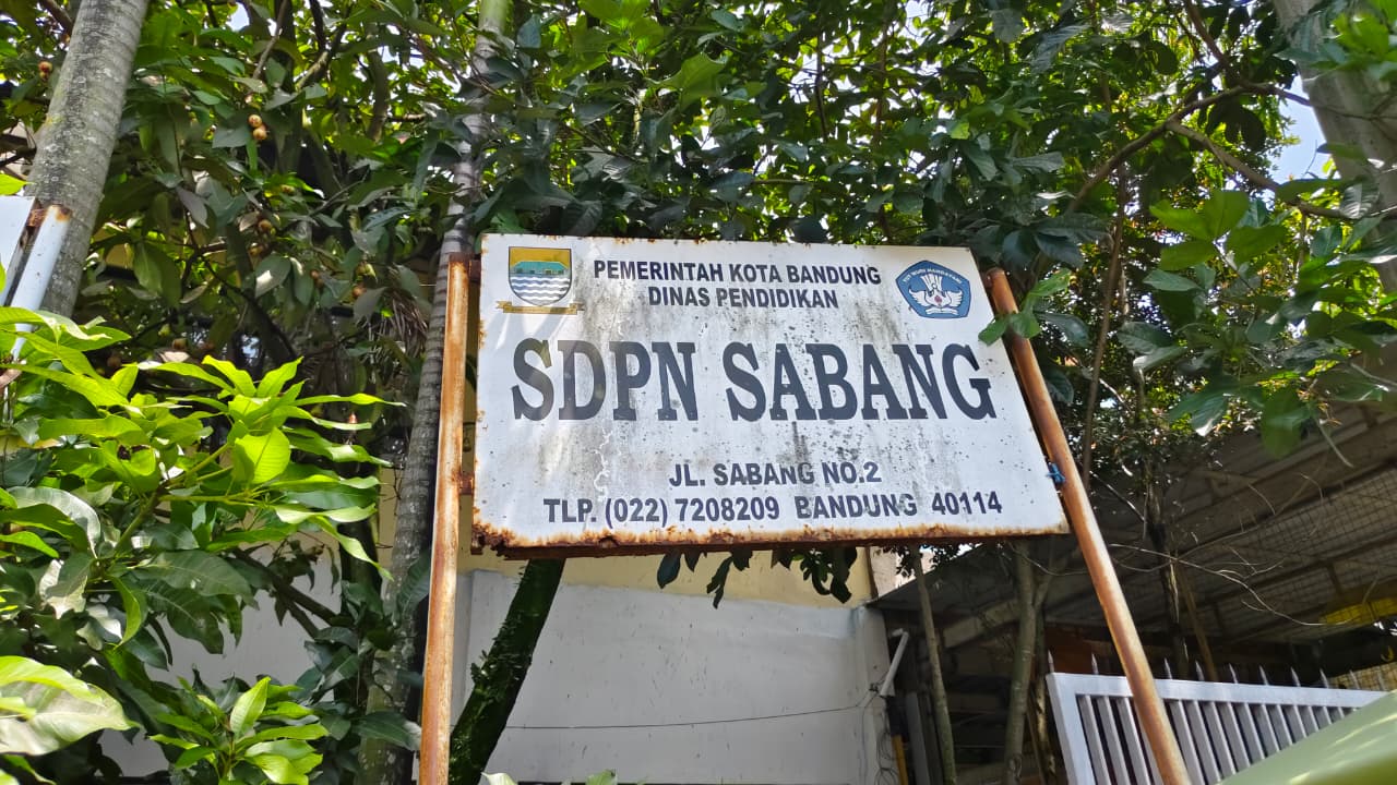 Plang Sekolah