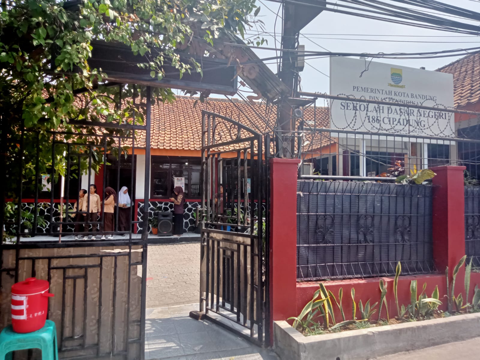 Gerbang Utama Sekolah