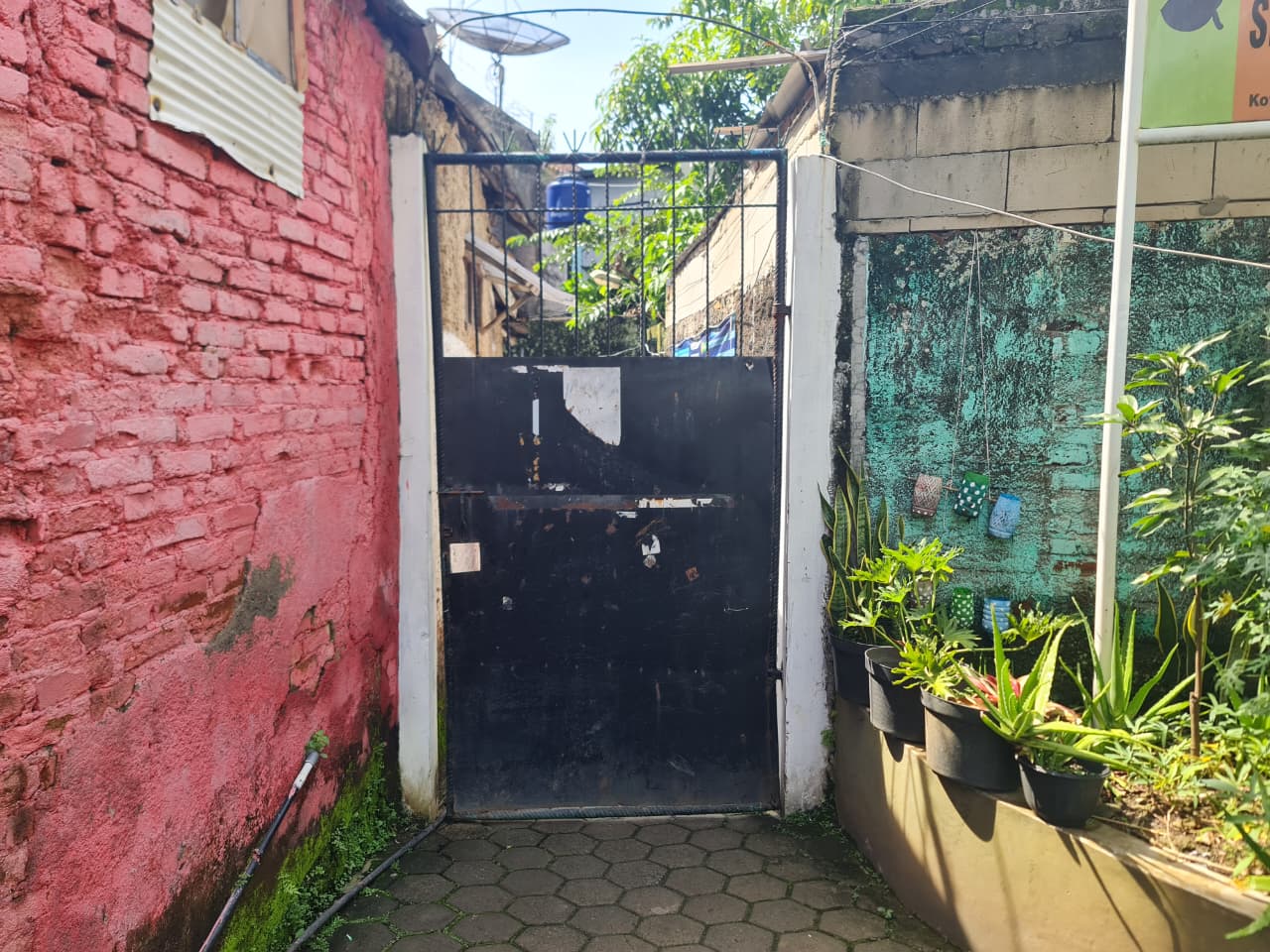 Foto gerbang utama sekolah