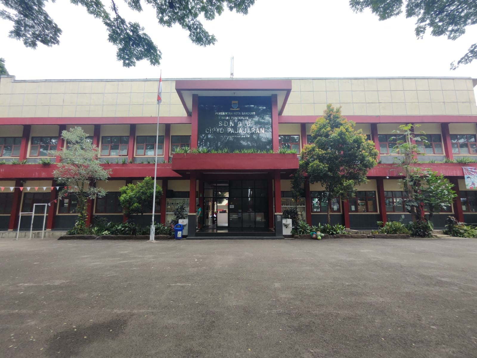 Foto Gedung Utama Sekolah