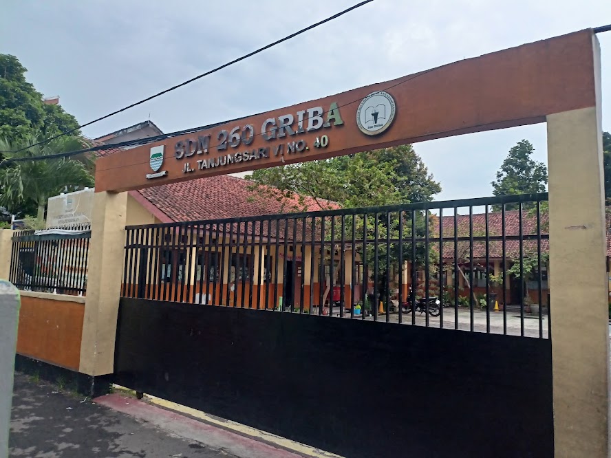 Gerbang Utama Sekolah