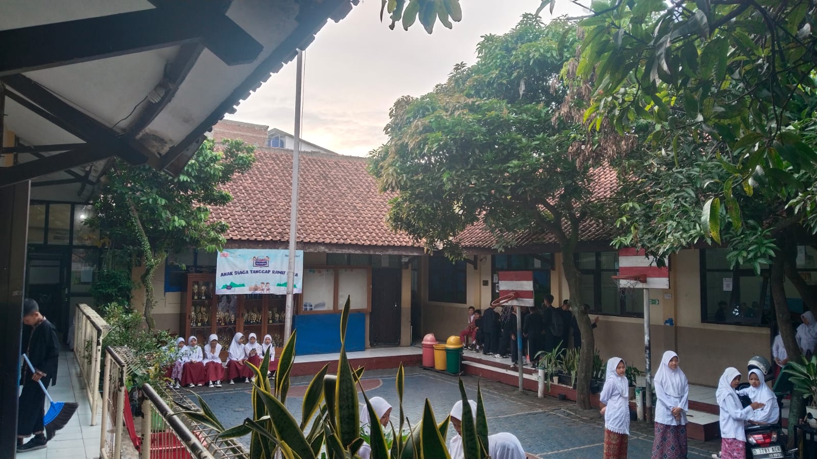 Bangunan Gedung Sekolah SDN 055 Jatihandap