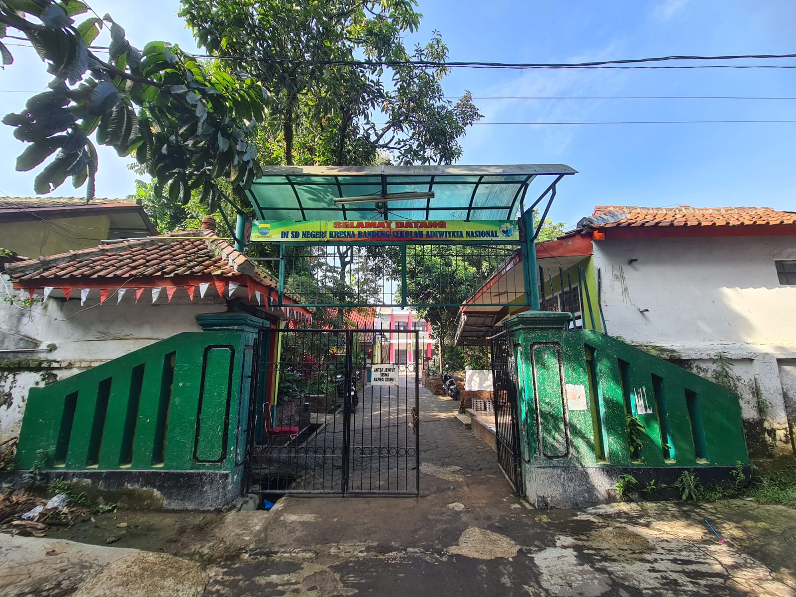 Gerbang Utama Sekolah