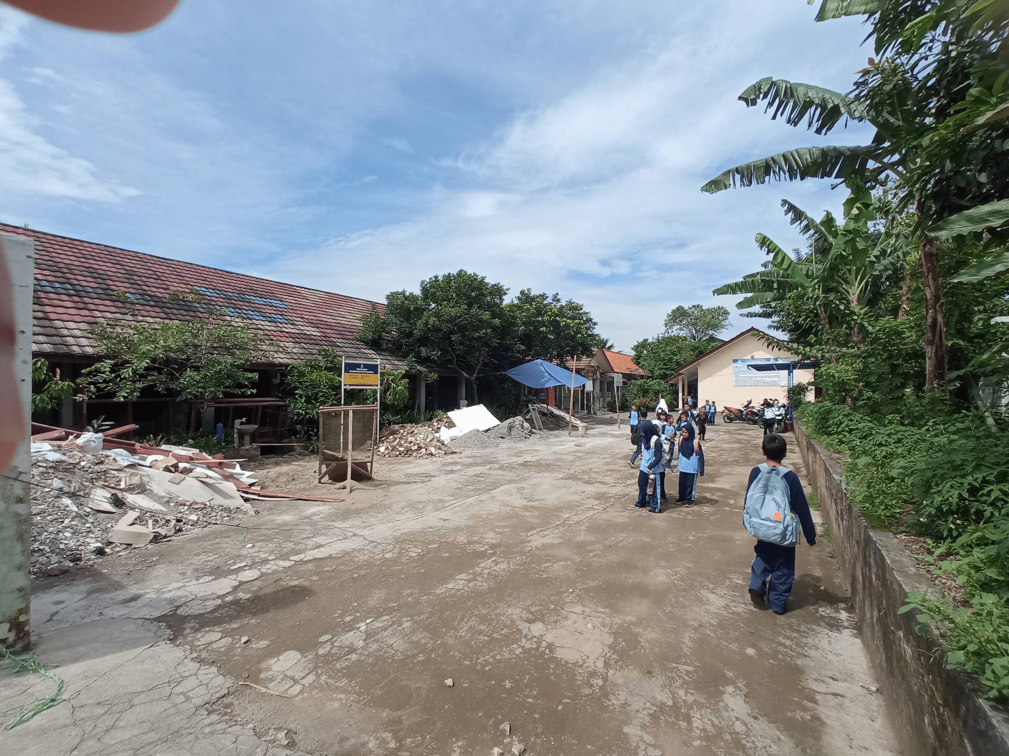 foto gedung utama sekolah