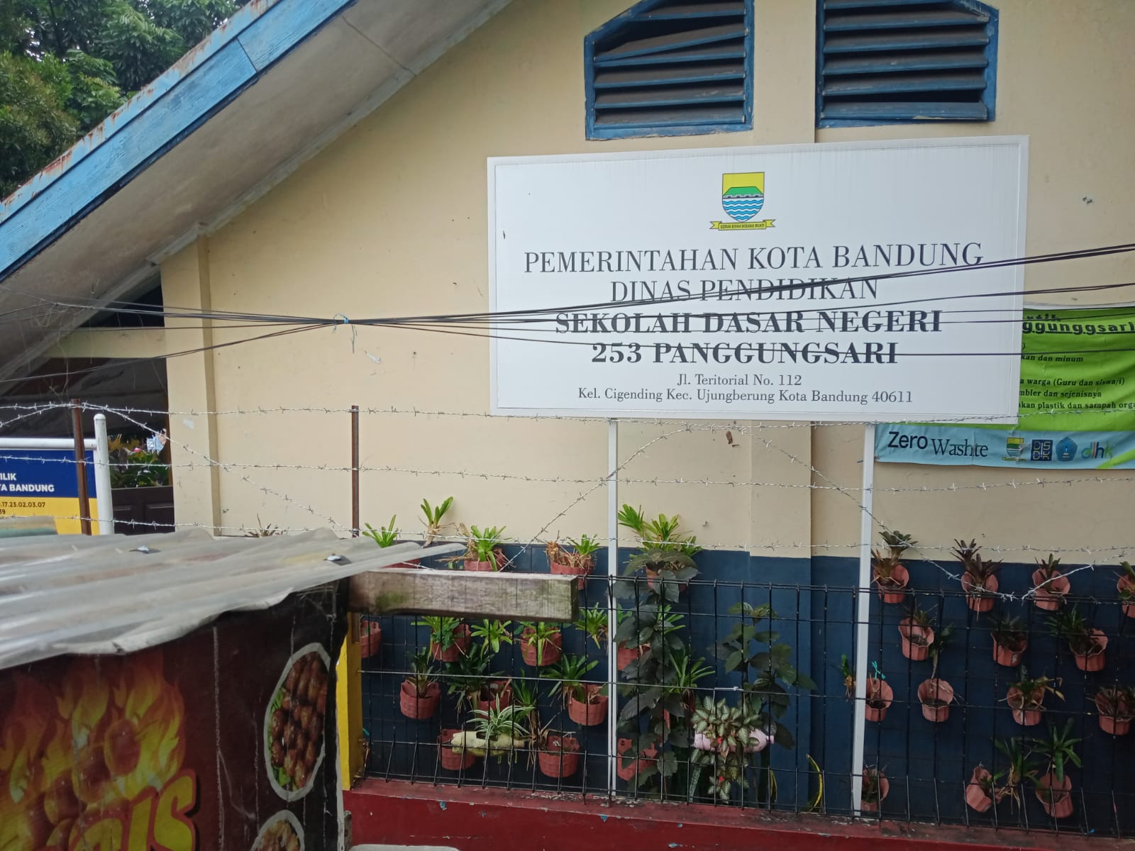 Plang sekolah