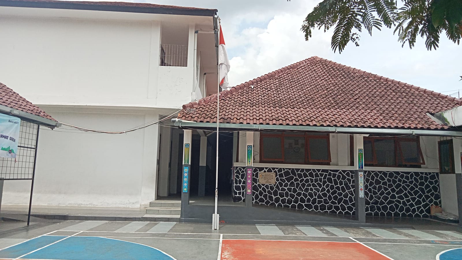 Gedung Utama SDN 031 Pelesiran