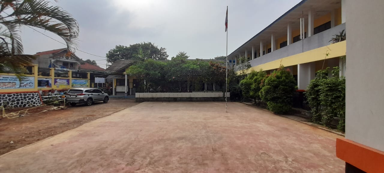 TAMPAK SAMPING KANAN