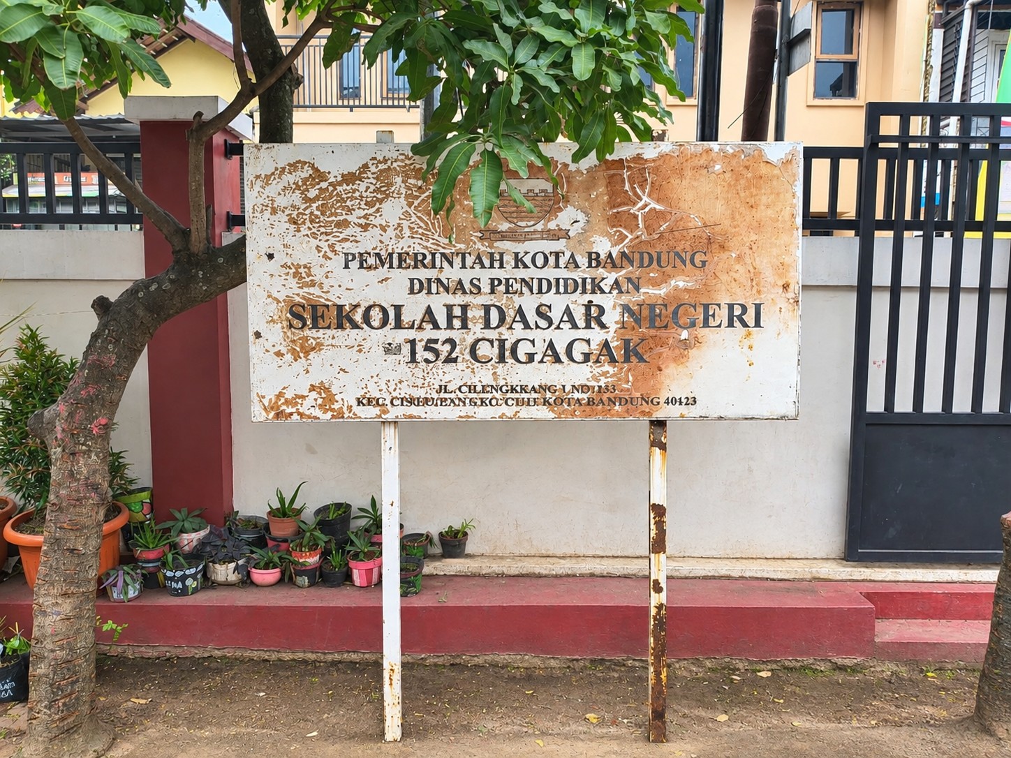 Plang Sekolah