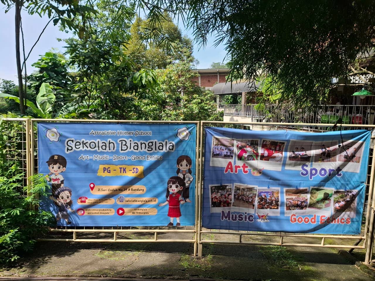 Gerbang Utama SD Bianglala