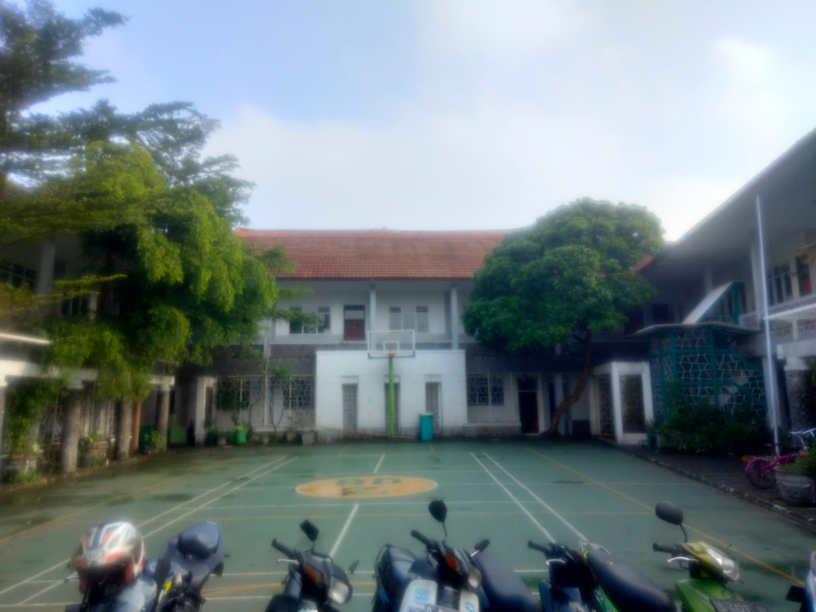 GEDUNG UTAMA SEKOLAH