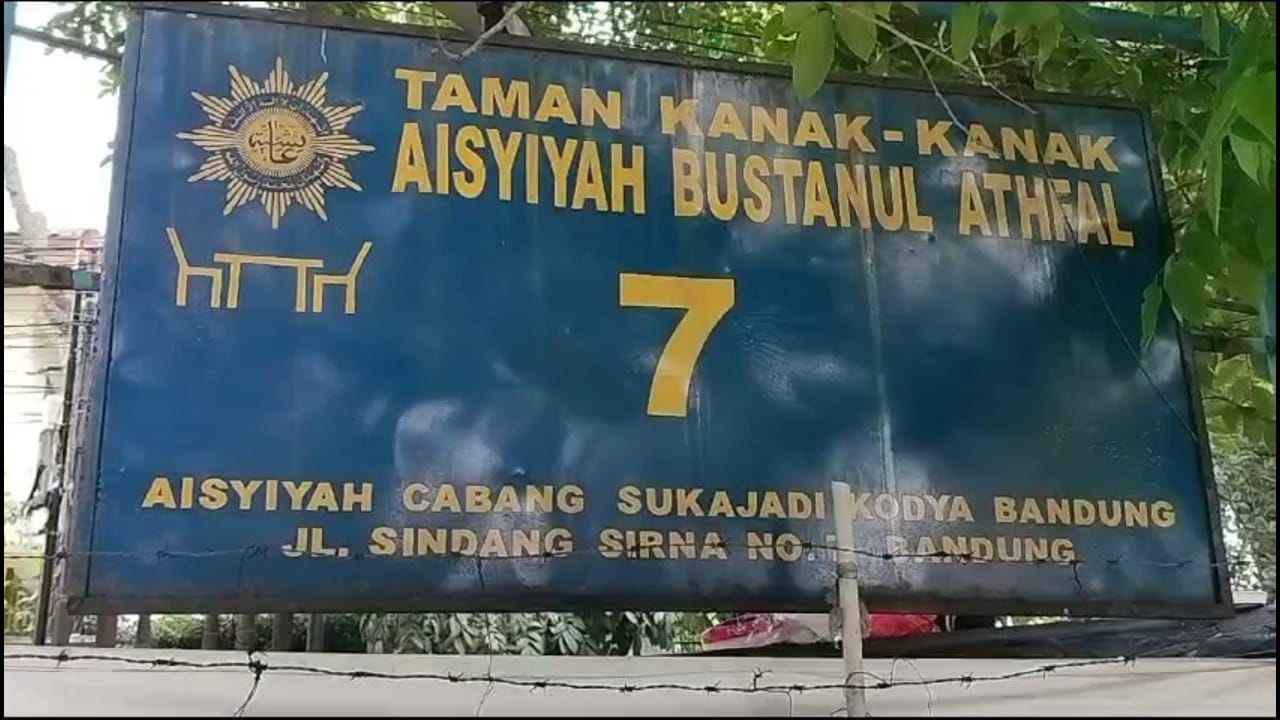plang sekolah