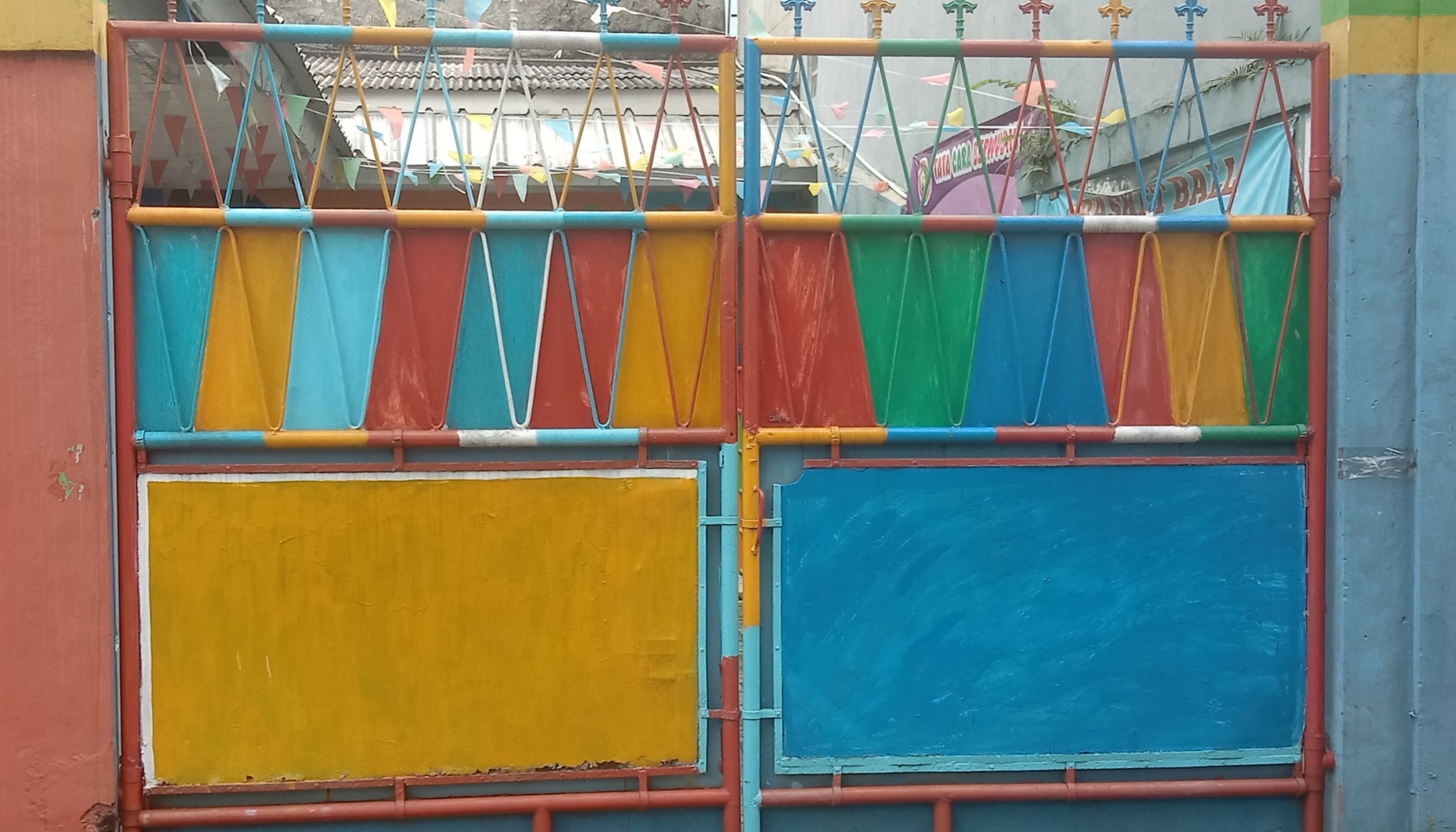 Foto Gerbang Sekolah TK Insani