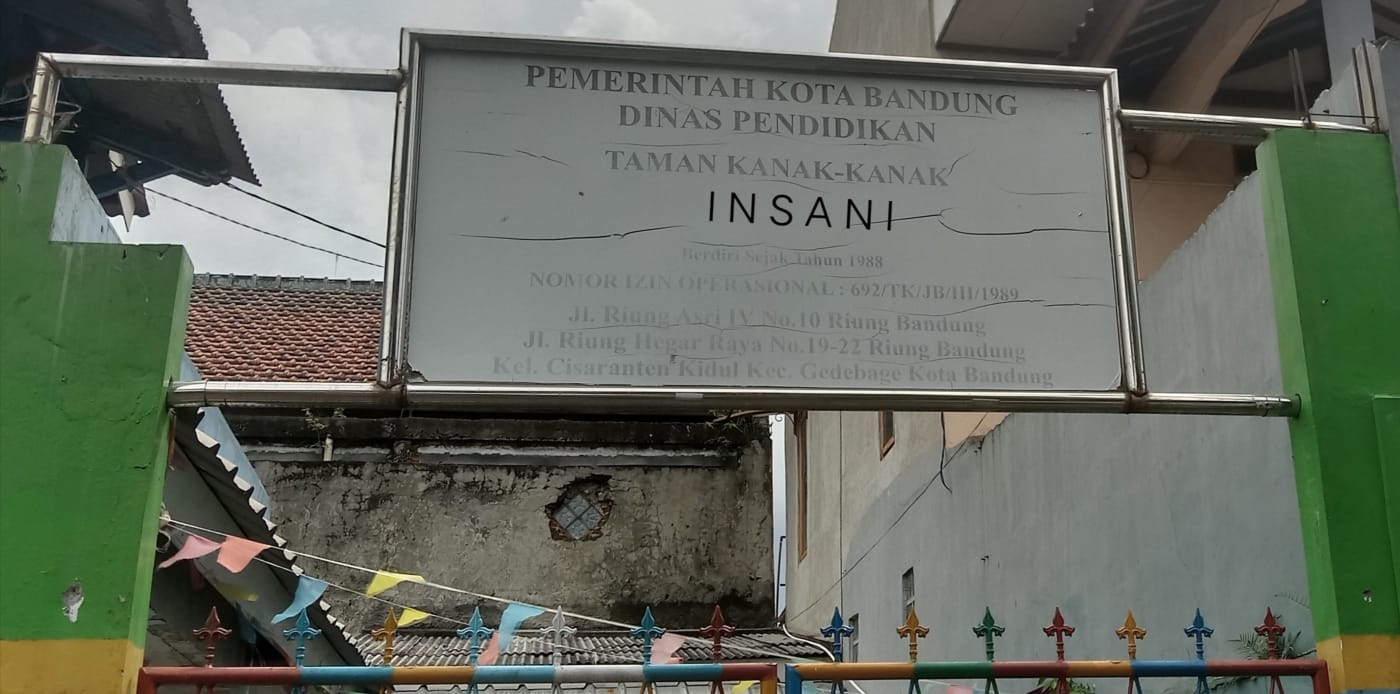 Plang Sekolah TK Insani