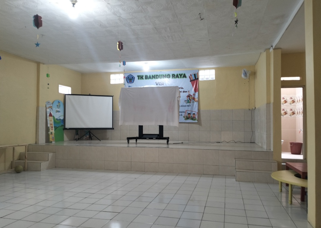 Gedung Sekokah/ Aula