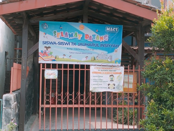 Gerbang Sekolah