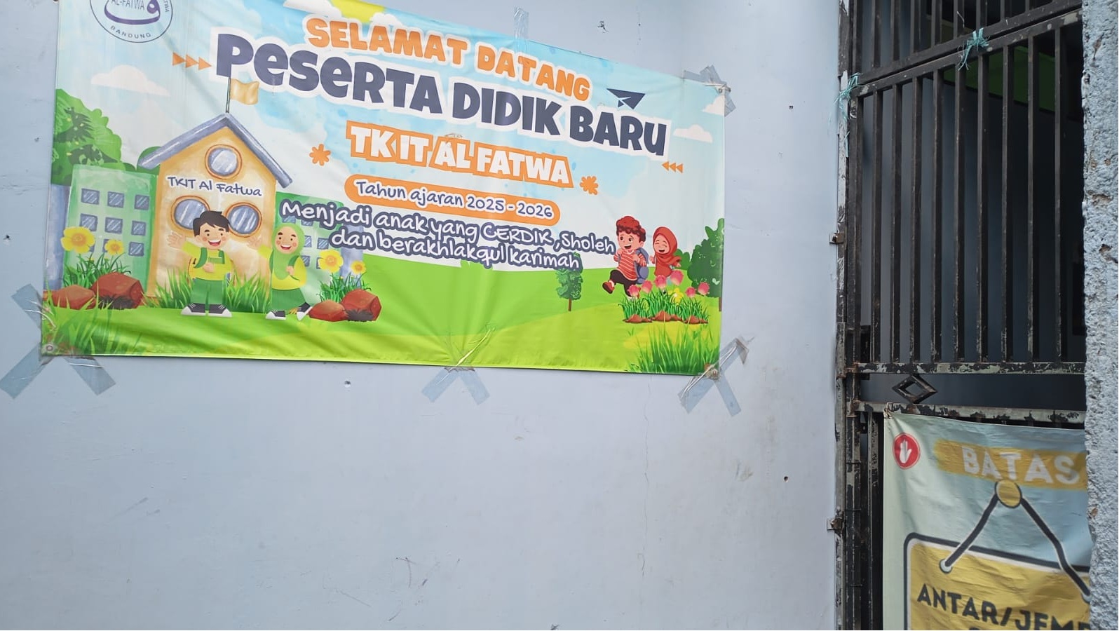 Gerbang Utama Sekolah