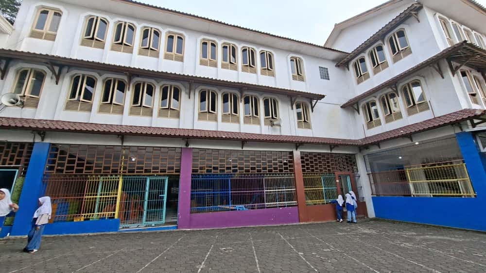 Gedung utama sekolah