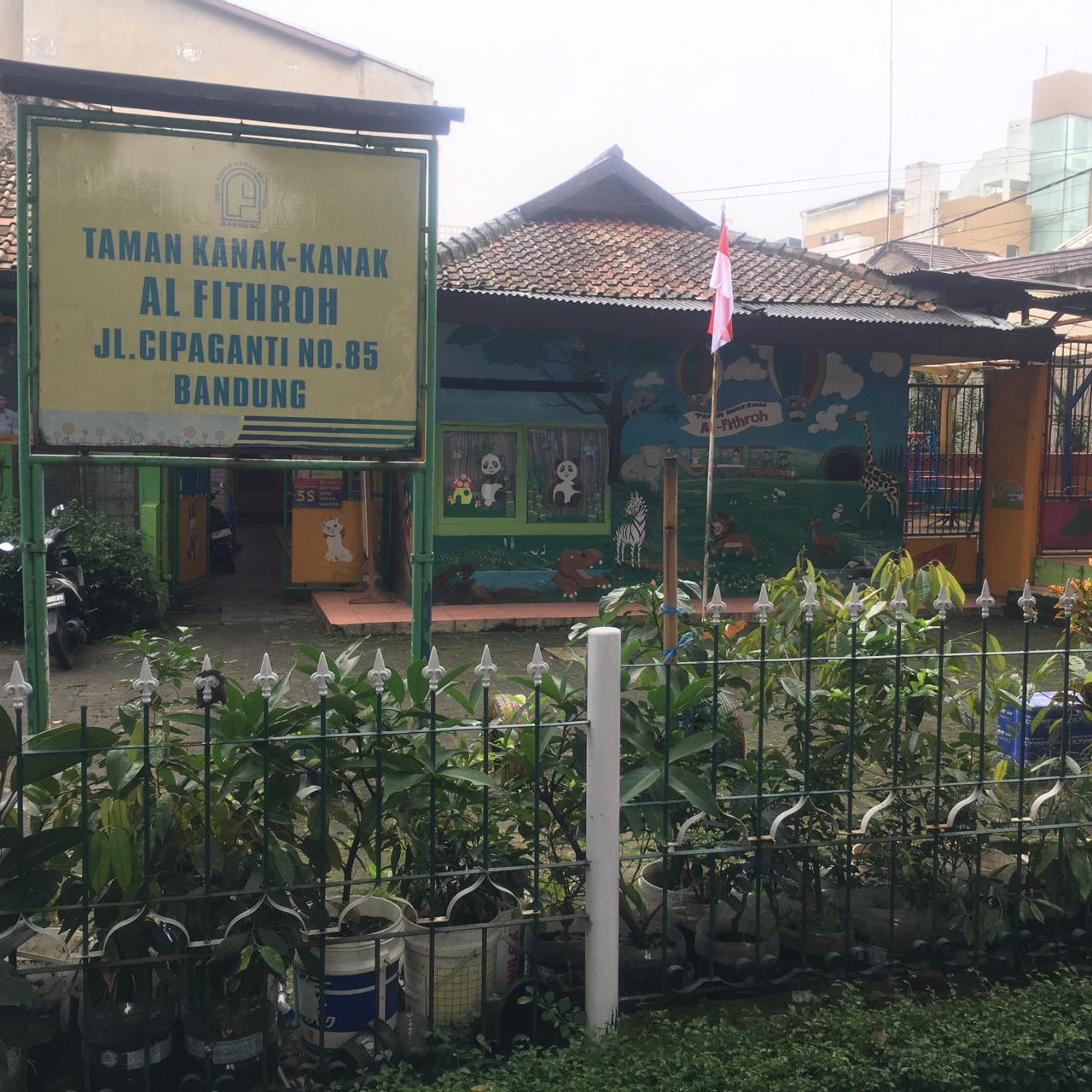 Plang sekolah TK AL-FITROH