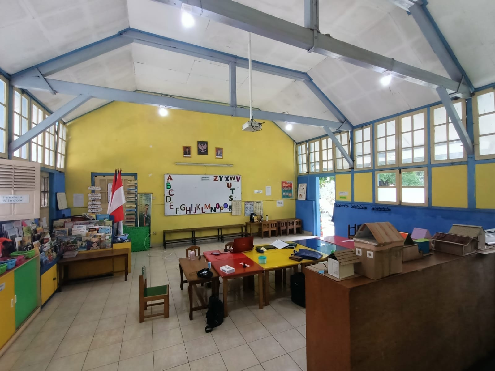 Foto kegiatan A ruang kelas utama,