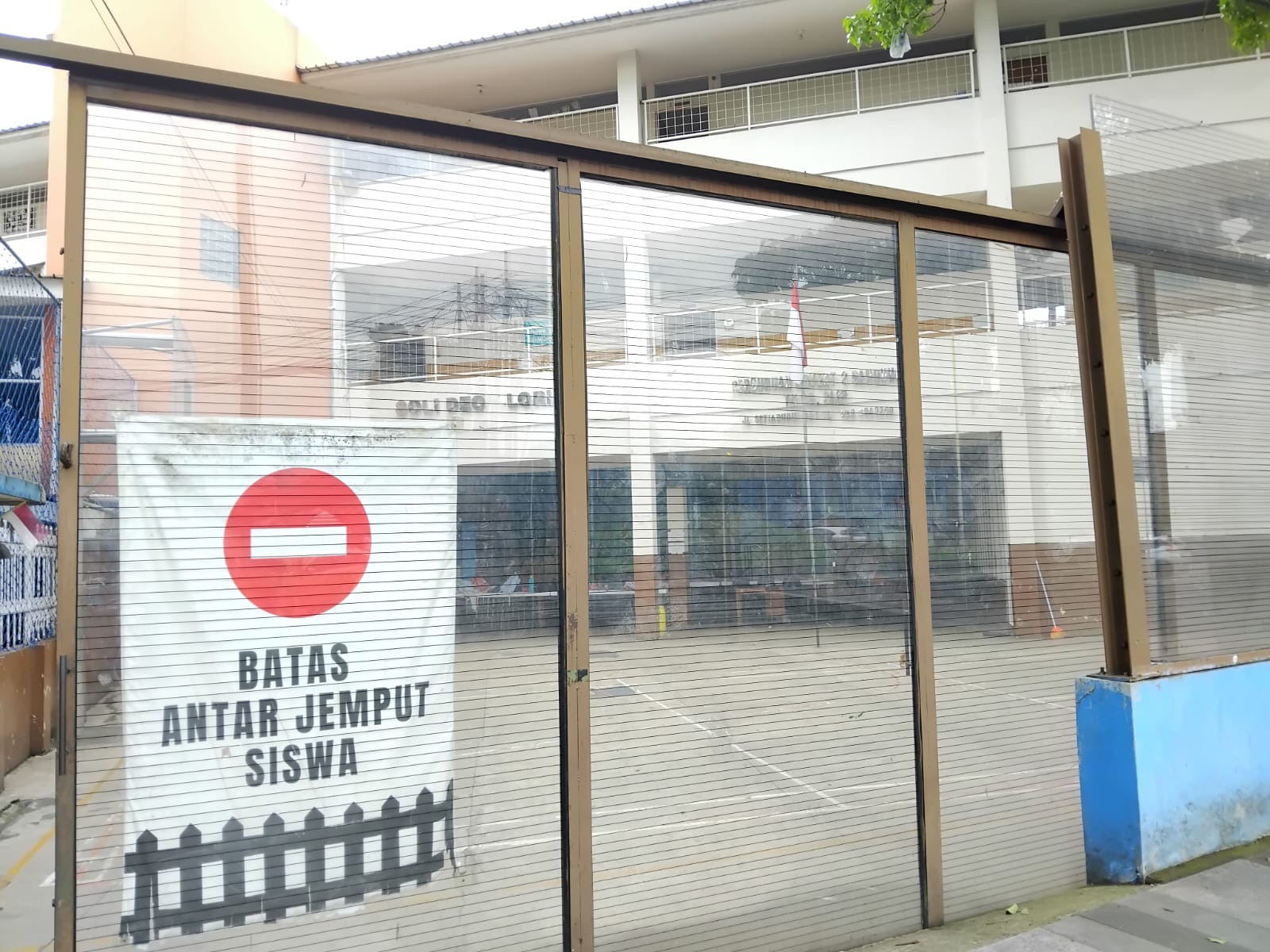 Gerbang Utama Sekolah