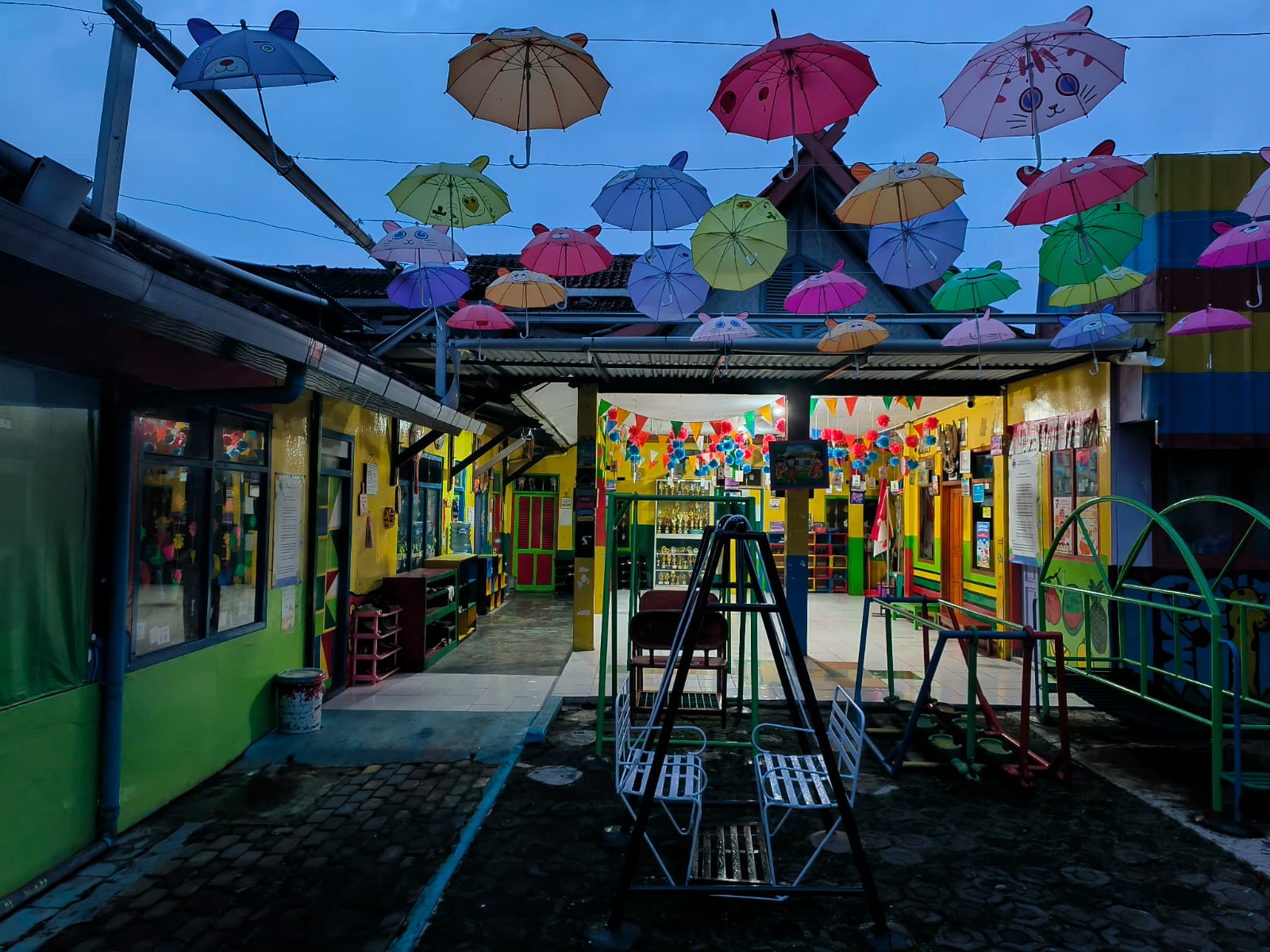 GEDUNG UTAMA SEKOLAH TK BINA PEMULA NUR ASIAH