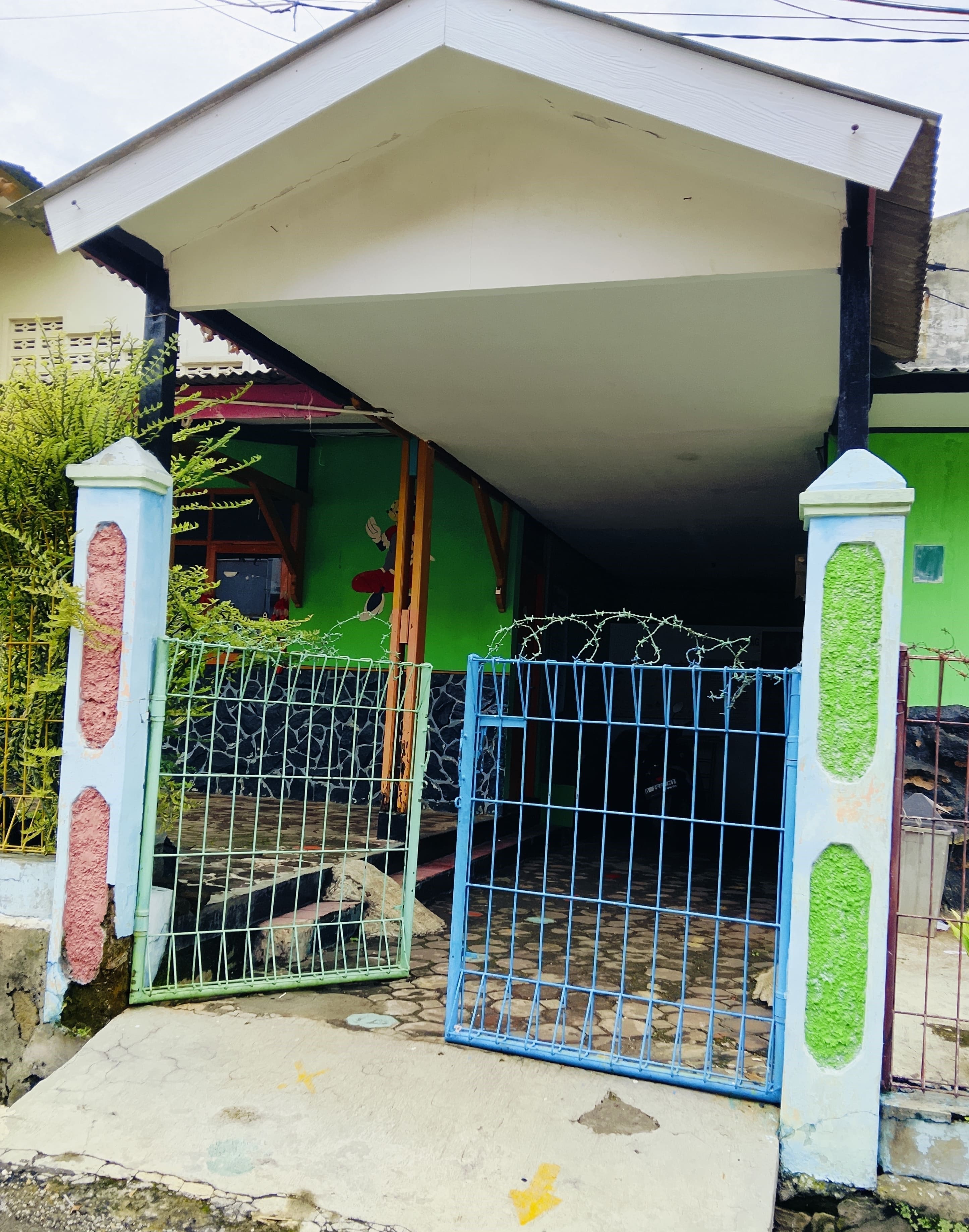 Foto Gerbang Utama TK