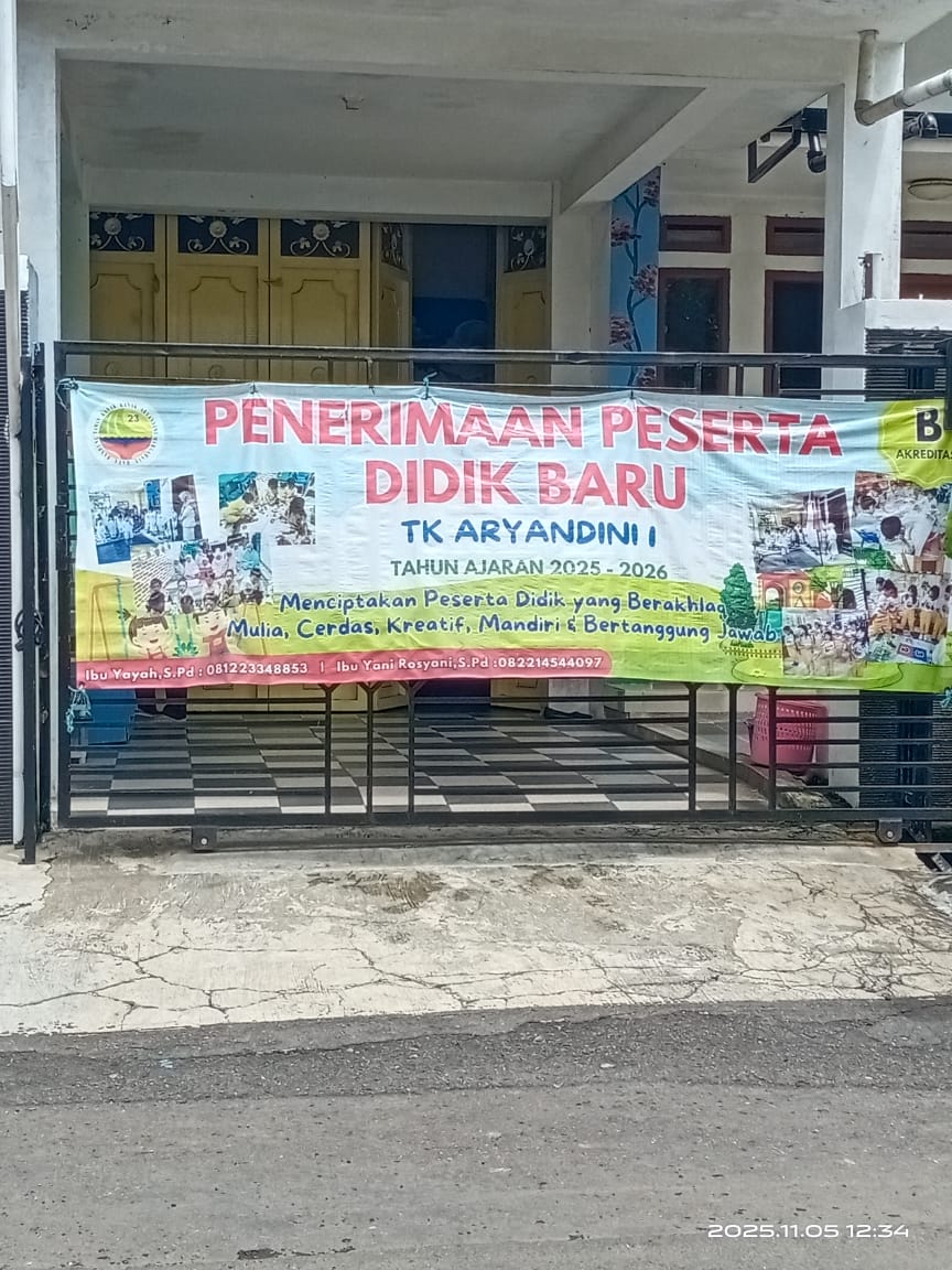 foto gerbang sekolah