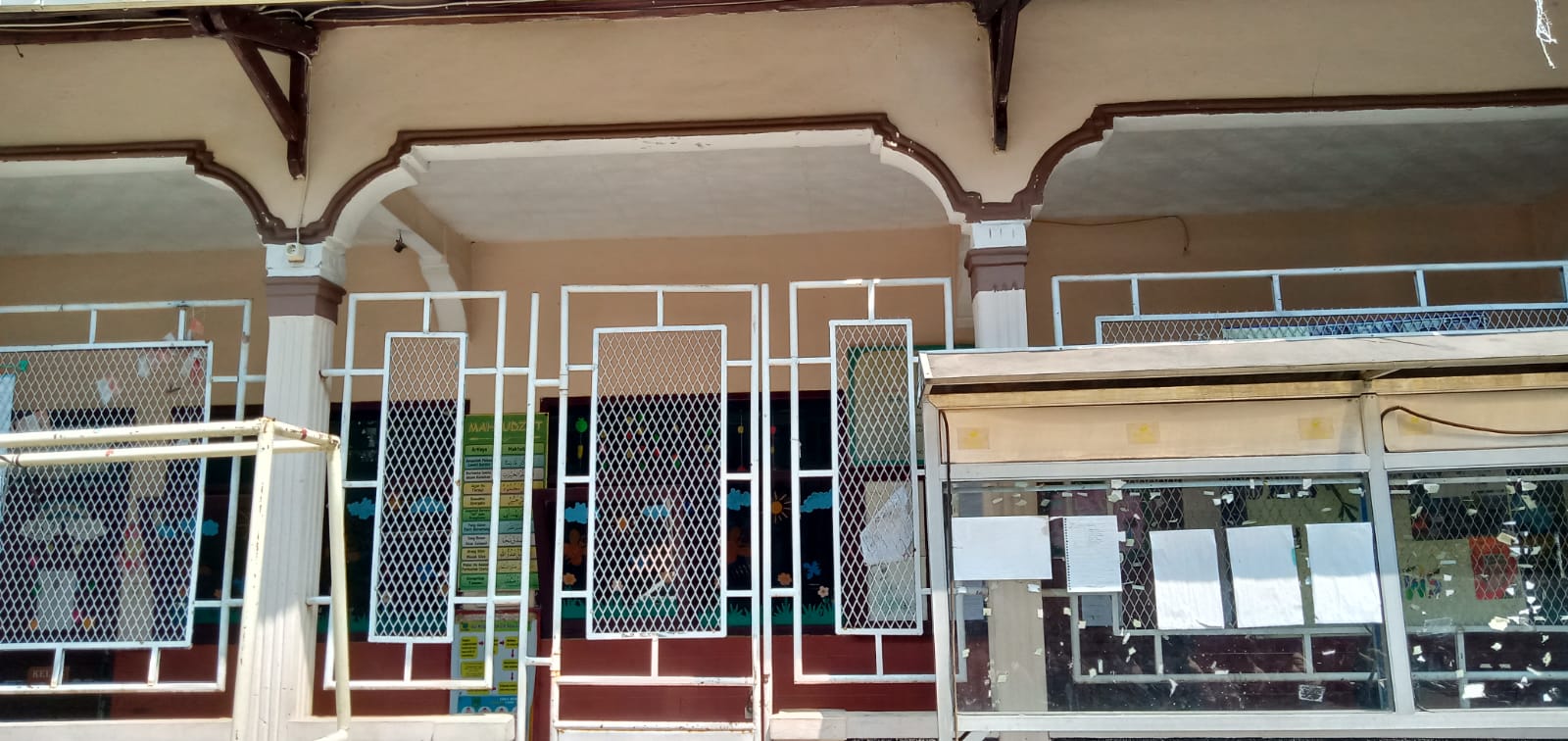 Foto Gerbang Utama Sekolah KB Al-Umariyah