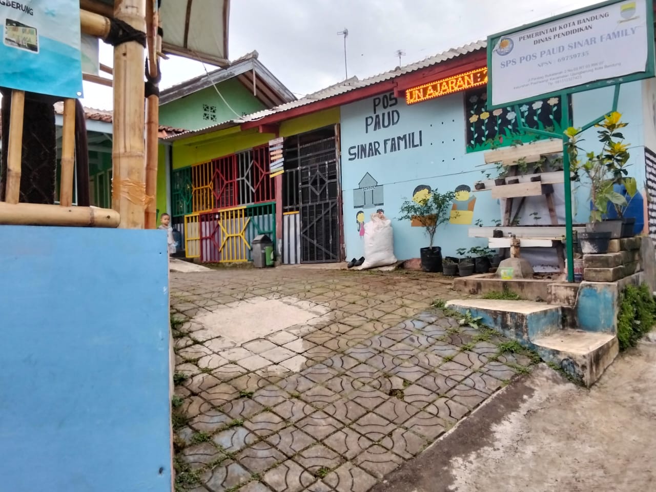 Gerbang utama Sekolah