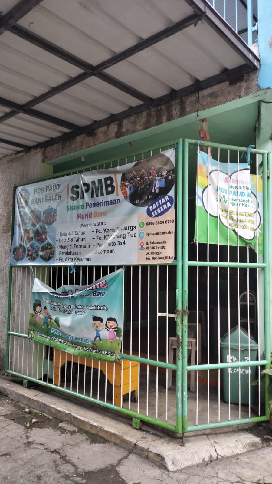 Foto Kegiatan A, Foto Gerbang Sekolah