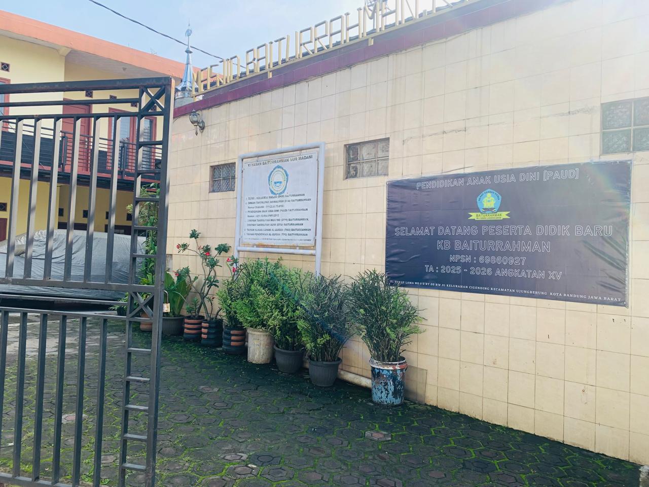 PINTU GERBANG SEKOLAH KB BAITURRAHMAN